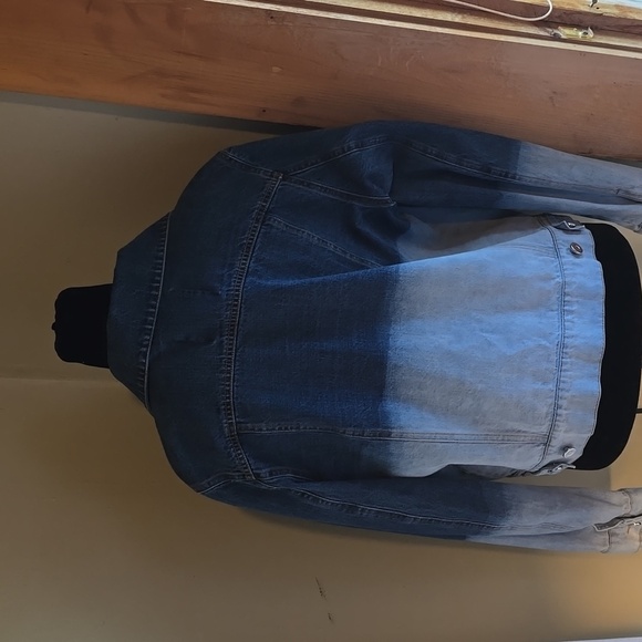 Blue Gradient Denim Jacket - Picture 3 of 8